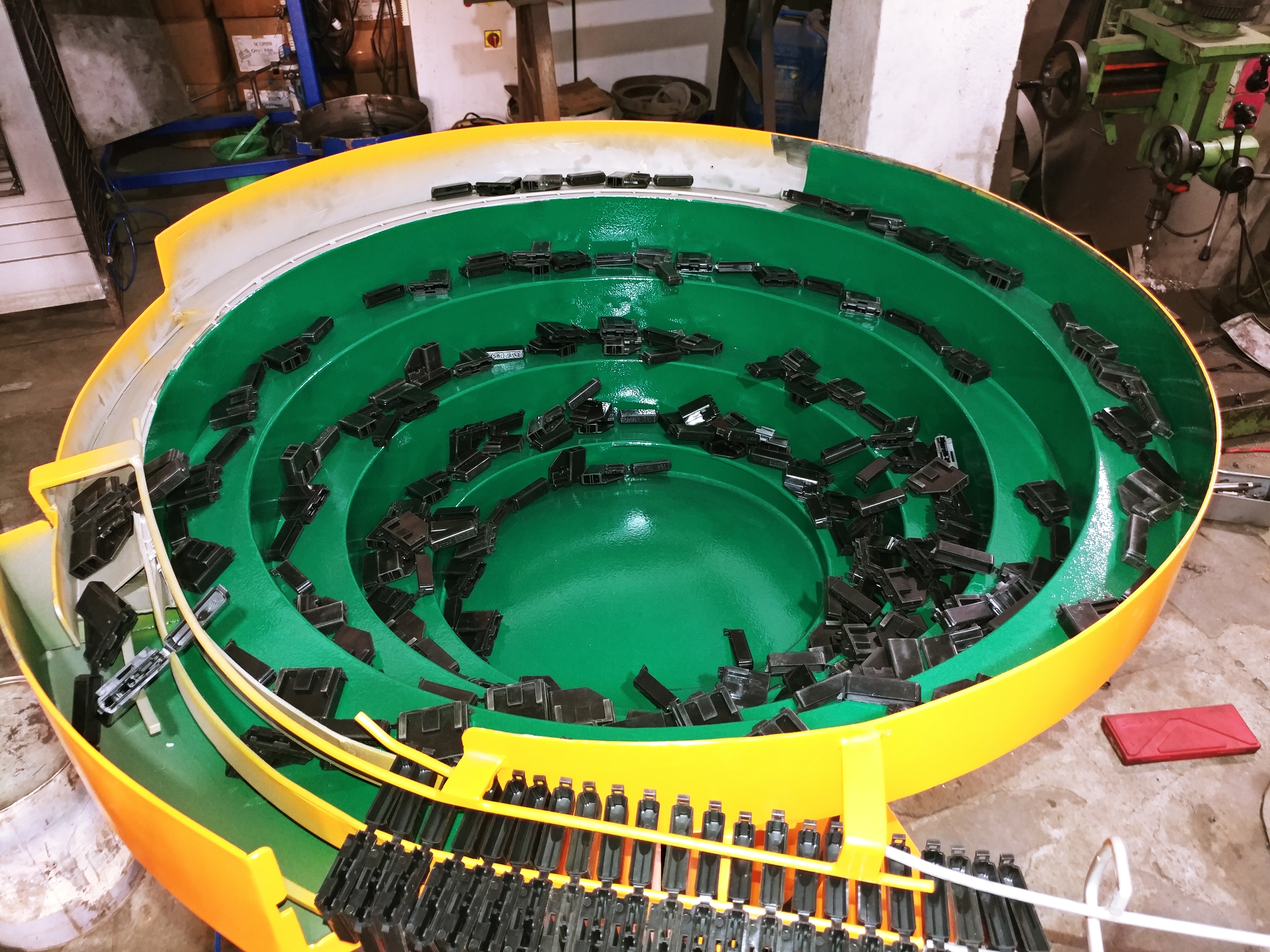 Vibratory-Bowl-Feeders